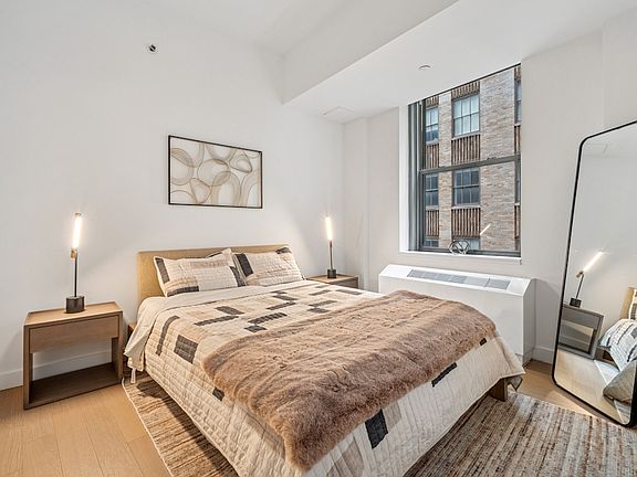 4th image of 20 Exchange Pl APT 3501