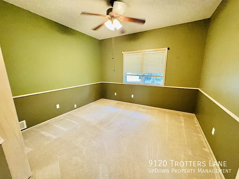 9120 Trotters Ln — Photo 23