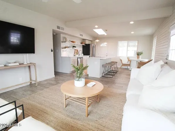 7802 E KIMSEY Lane, Scottsdale, AZ 85257