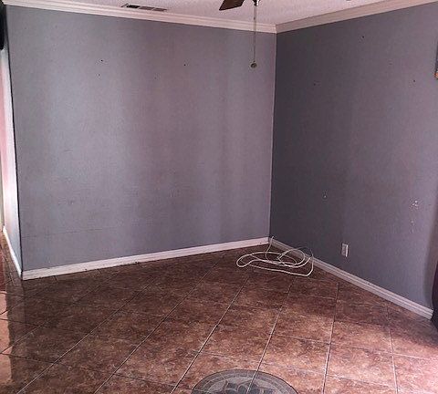 5th image of 10134 Montara Ave