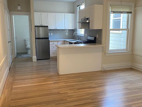2nd image of 3988-3998 18th St #3