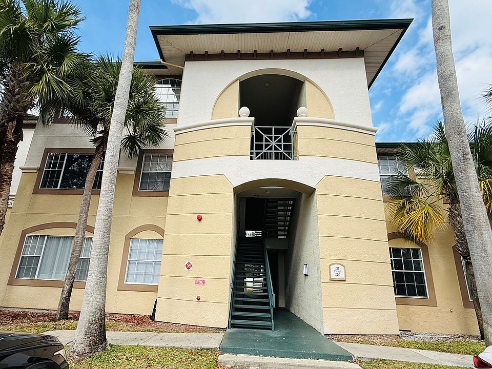 1st image of 17114 Carrington Park Dr APT 219