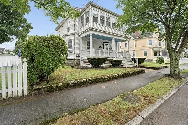 24 Richardson Ave #1 — Photo 33