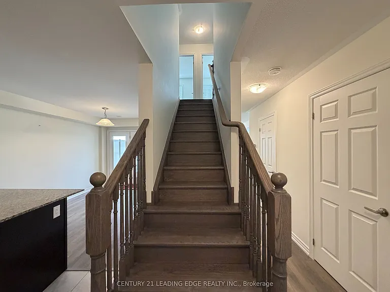 70 Lockyer Dr — Photo 20