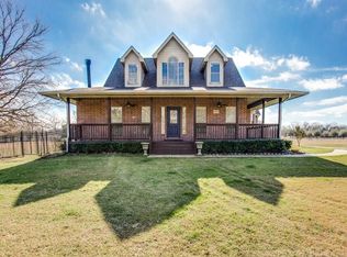 1039 W Red Oak Rd, Red Oak, TX 75154