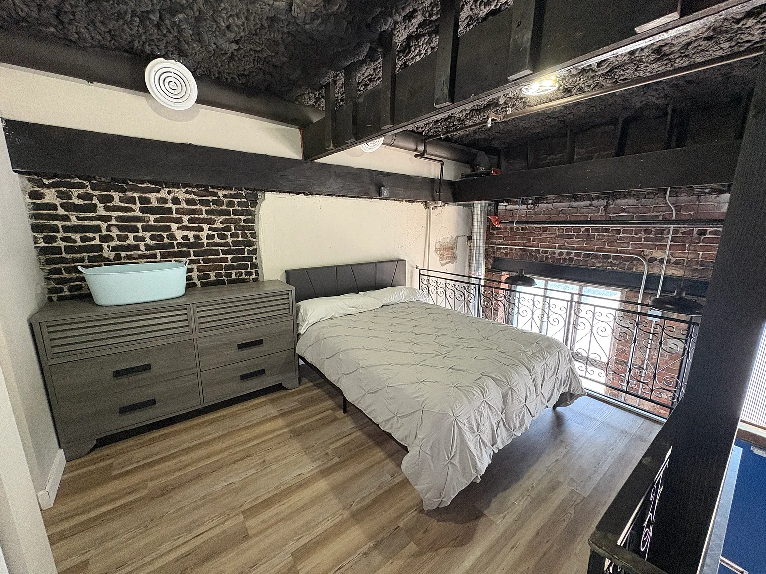 1018 Missouri Ave — Photo 2