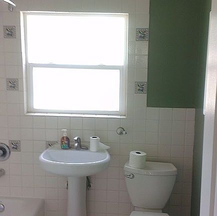 newly painted bath with new 