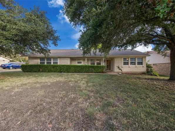 328 Cedarwood Ln, Hewitt, TX 76643