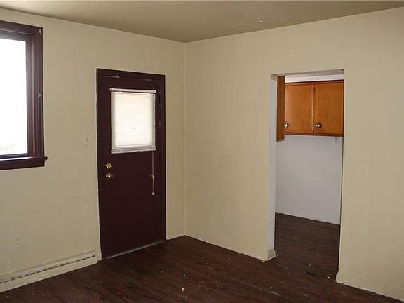 5th image of 569 Linden Way