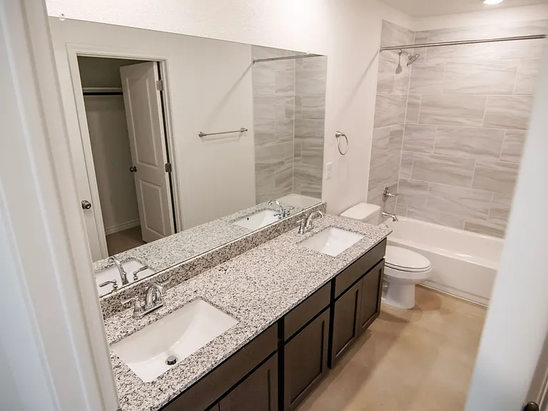 1261 Lehmann Dr #B — Photo 14