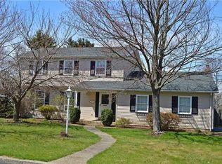 1070 Hill Dr, Allentown, PA 18103