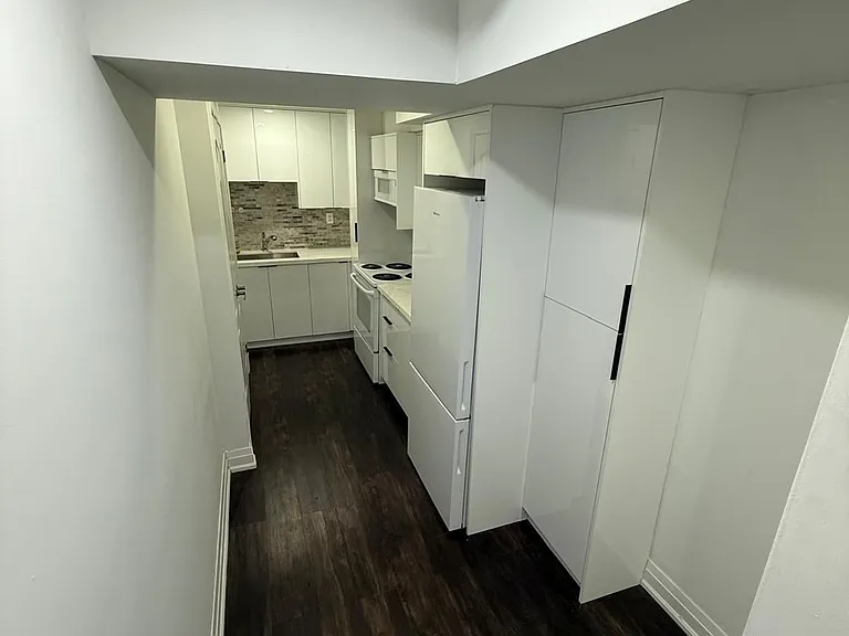54 Moneypenny Pl — Photo 15