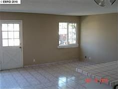2nd image of 2206 Putnam St