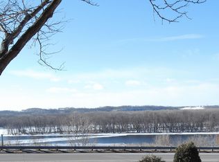 575 Locust St S, Prescott, WI 54021