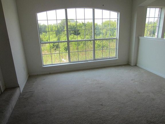 4th image of 4200 Nicklaus Ave