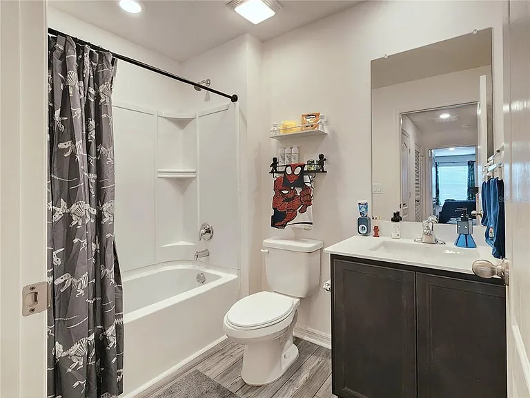 1679 Wynford Cir — Photo 17