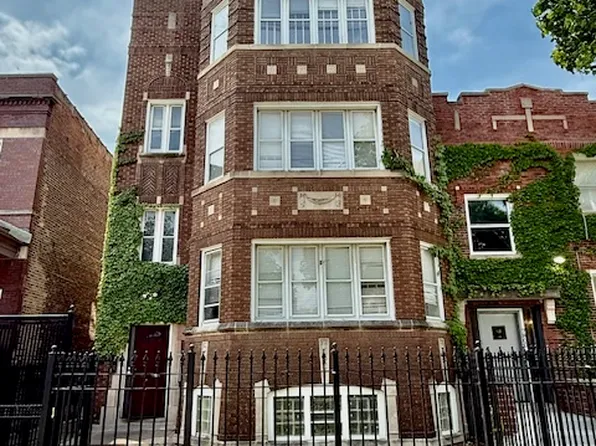 7804 S Burnham Ave, Chicago, IL 60649