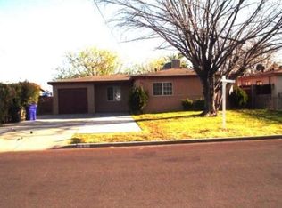 447 E Allen St, Rialto, CA 92376