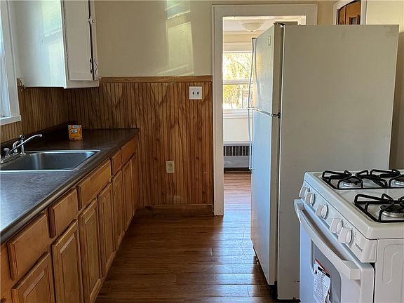 5th image of 134 N Pierpont Ave