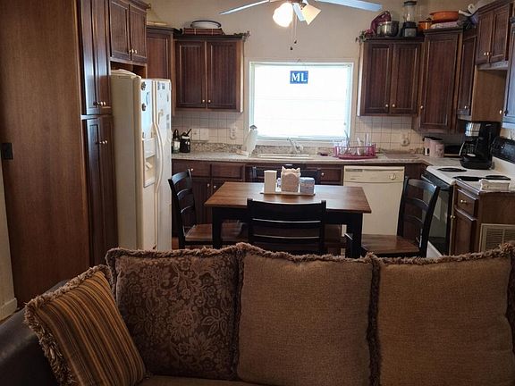 5th image of 237 Midland Cir