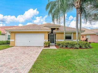 5470 Grande Palm Cir, Delray Beach, FL 33484
