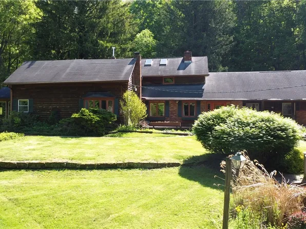 1983 Pleasant Valley Rd, Lucas, OH 44843