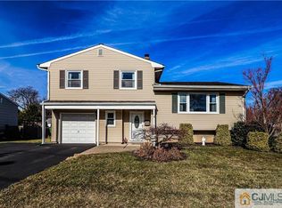 7 Dolores Dr, Edison, NJ 08817