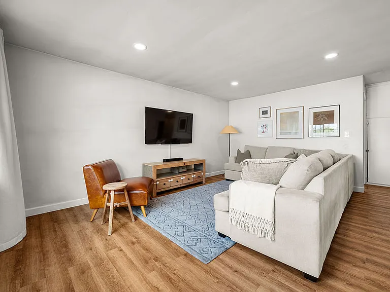 3590 Madison St #B — Photo 4