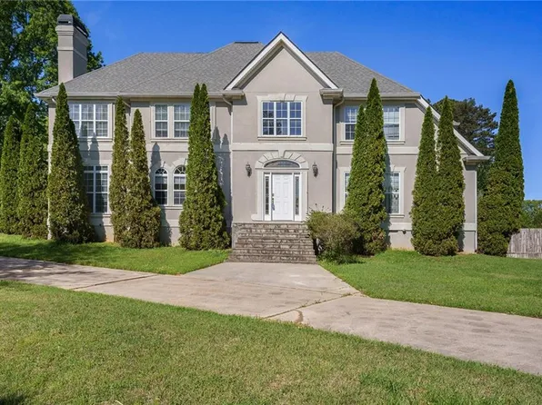 10 Joe Lee Dr, Sharpsburg, GA 30277