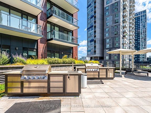 4th image of 130 River St #2010