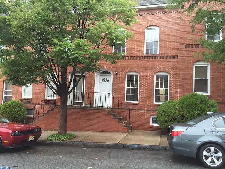 1st image of 605 W 3rd St