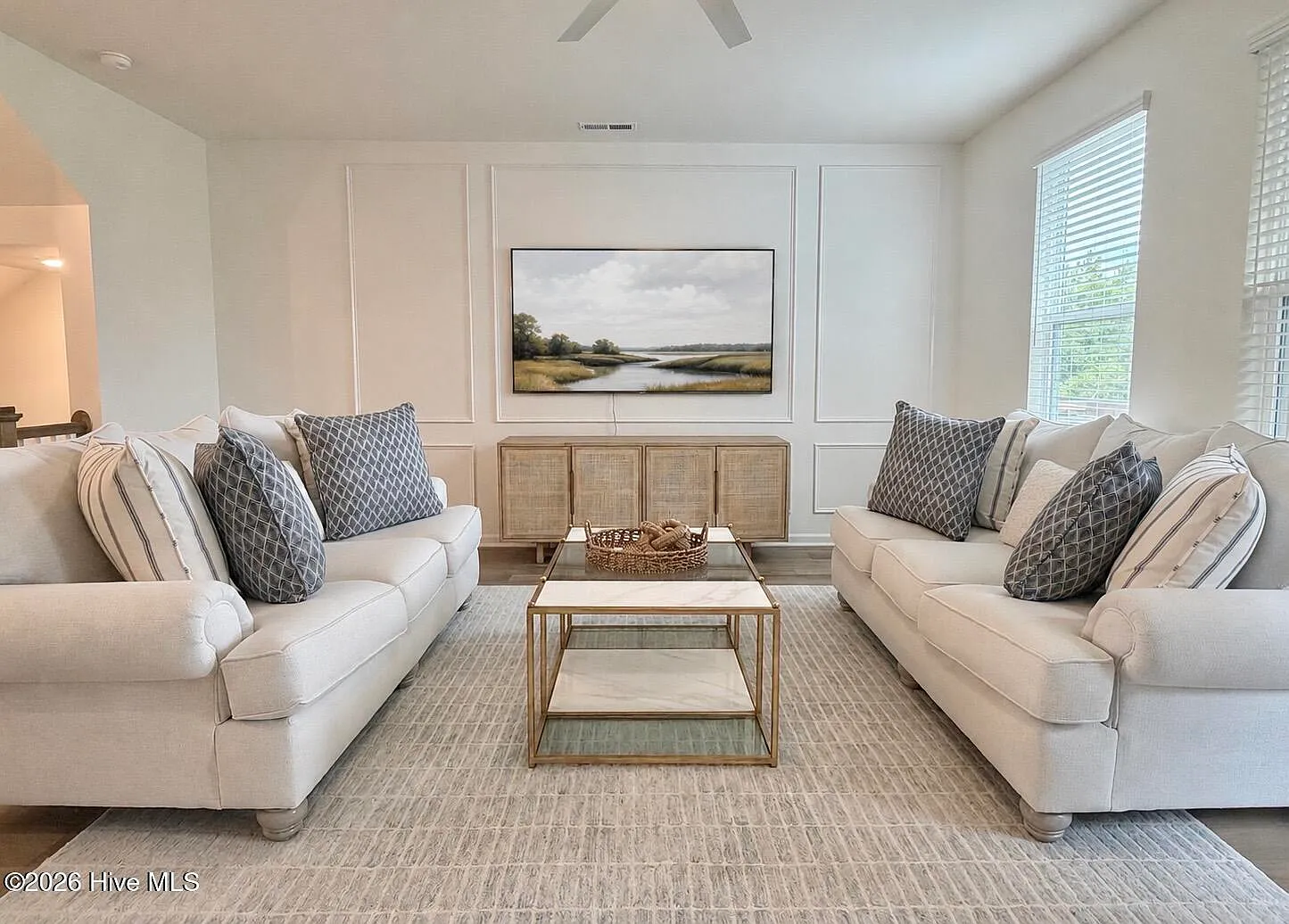 4 bed, 3.5 bath, 2160 sqft, $2,250 — Photo 2