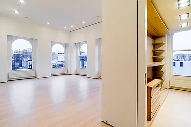 Rented by Nest Seekers International