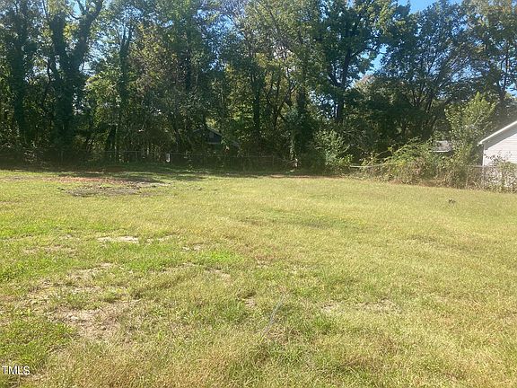 4th image of 520 Singletary St SE #1.00
