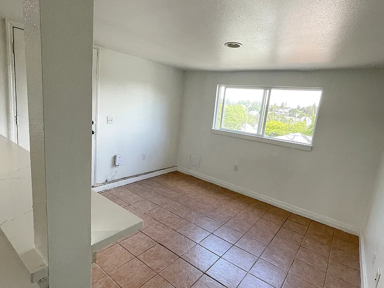 4211 Letitia Ave S — Photo 9