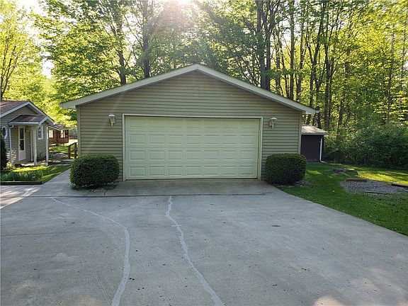 2nd image of 15317 Conaway Dr