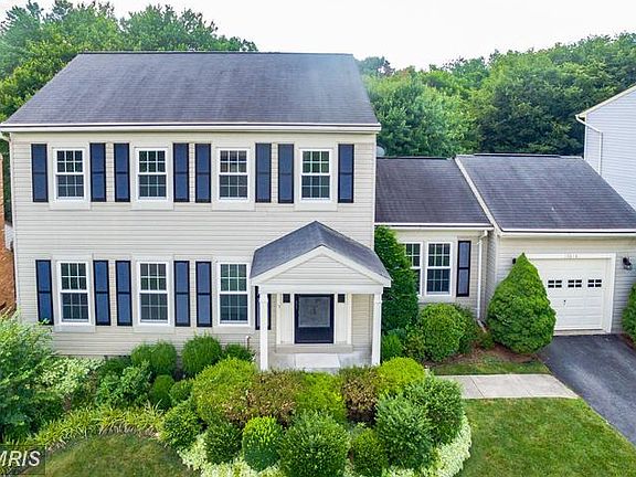 2nd image of 13616 Hartsbourne Dr