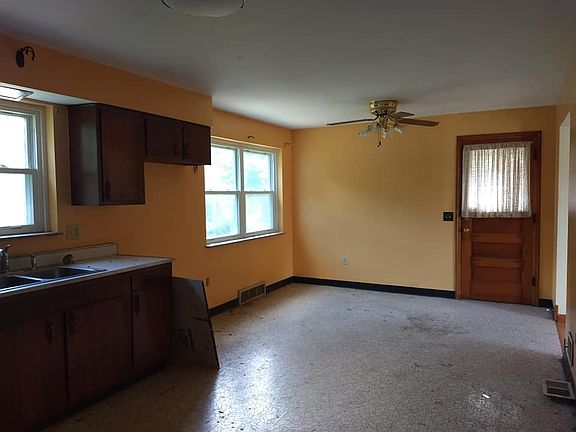 4th image of 813 Kenridge St