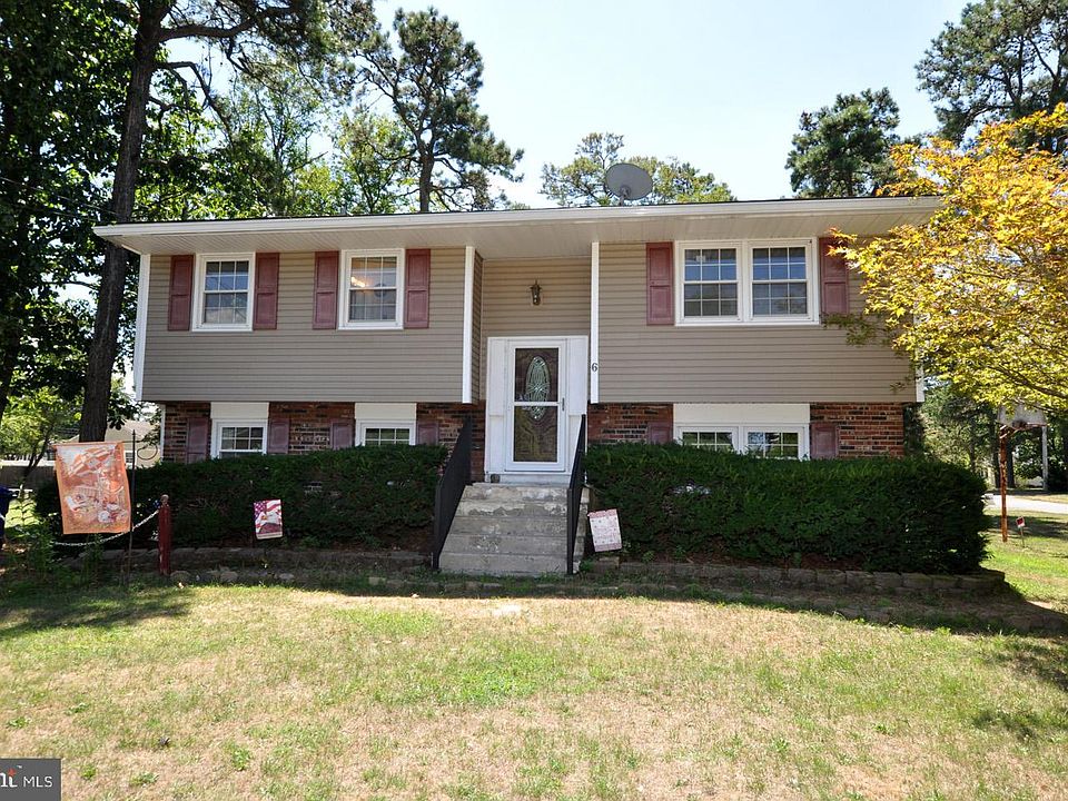 1st image of 6 Cherokee Dr