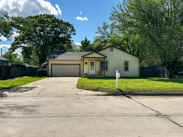 607 N Bebe St, Wichita, KS 67212
