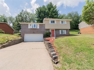 200 Foxcroft Rd, Pittsburgh, PA 15220