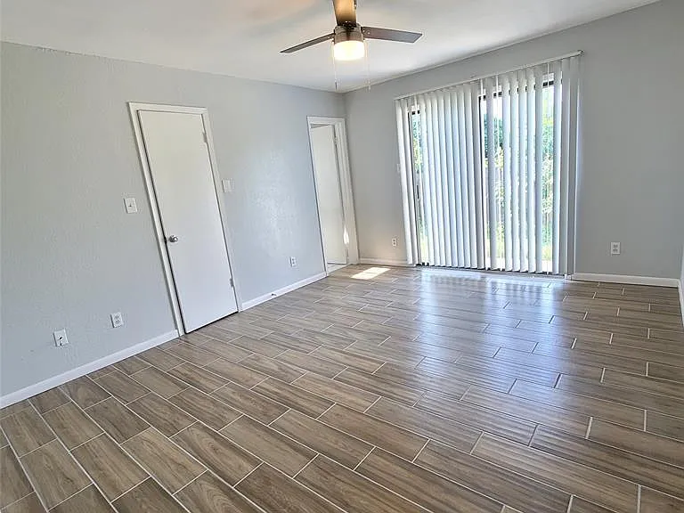 13351 Water Oak Ln #B — Photo 10