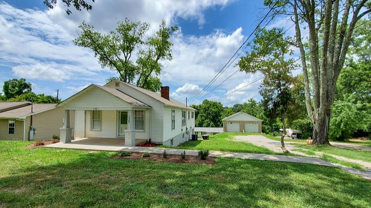 1st image of 1425 Lantana Ln