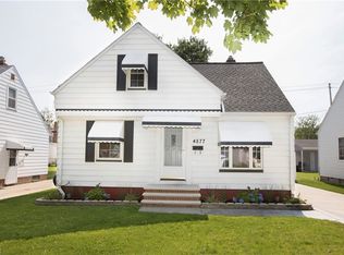 4577 Forest Edge Dr, Brooklyn, OH