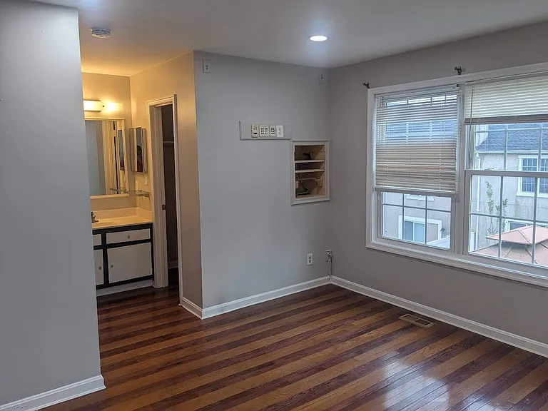 443 Nicoll Ave — Photo 11