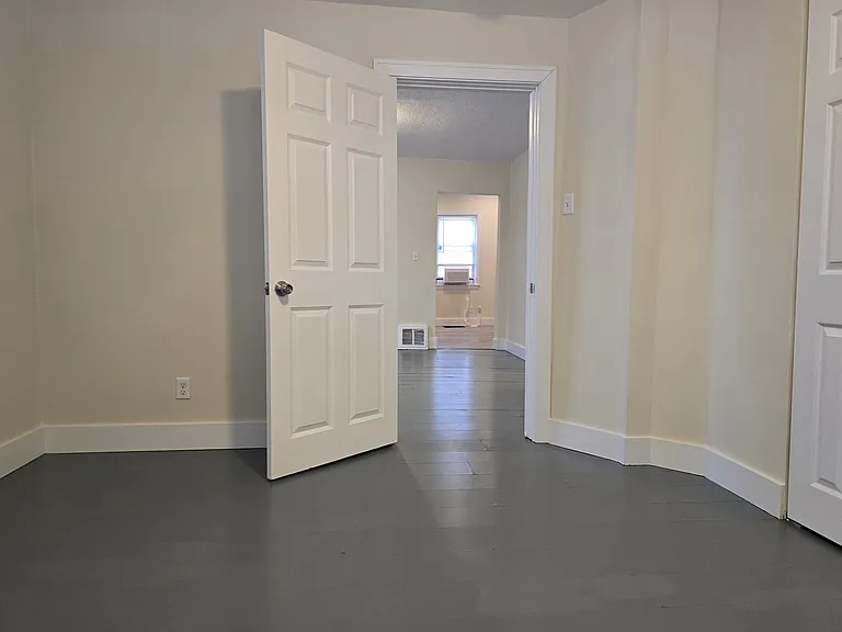717 31st Ave N #1 — Photo 8