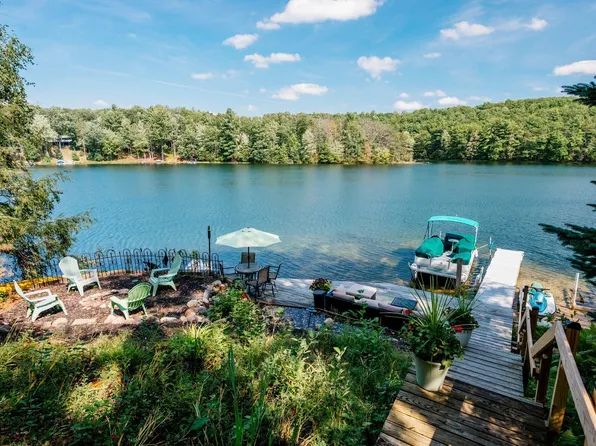 2593 Twin Bay Dr, Traverse City, MI 49696