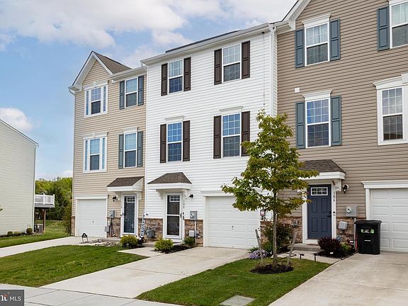 2nd image of 108 Freedom Way