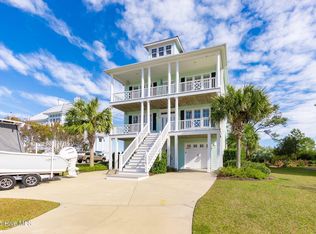 119 Pintail Lane, Harkers Island, NC 28531