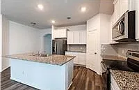 3 bed, 2.0 bath, 2121 sqft, $2,050 — Photo 4